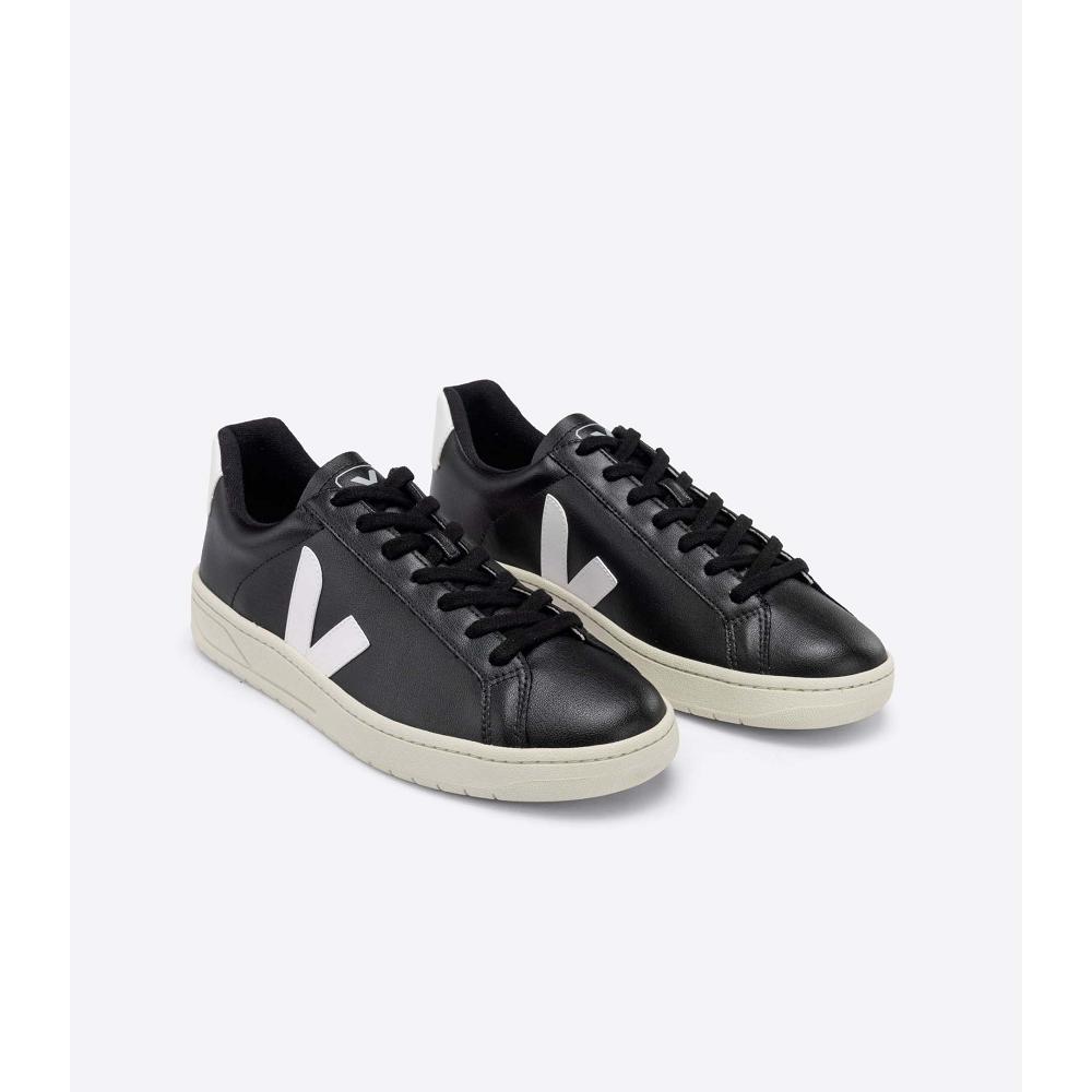 Black/White Women's Veja URCA CWL Sneakers | AU 627PJJ